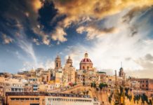 Macedonians in Malta quit meeting with traitor Zaev – pointless talking to him